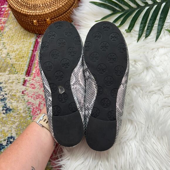$228 Tory Burch Designer Silver Gray Snakeskin Print Leather Ballet Flats 7 - Picture 8 of 8